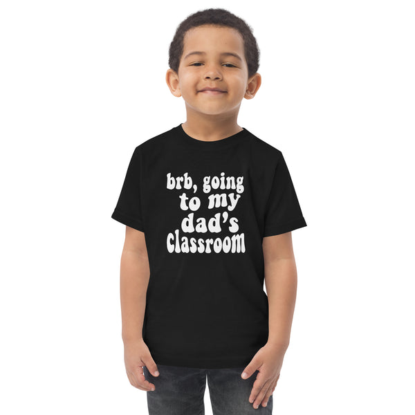 dad's class (white text) kiddo tee