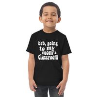 mom's class (white text) kiddo tee